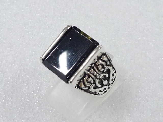 Japanese Kimono / Antique Accessories Metal